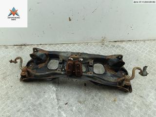 подрамник передний Subaru Legacy 3 поколение 2002, 2.0 л., бензин, АКПП, серый, универсал