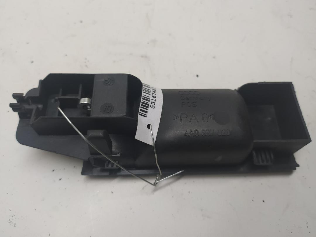 ручка внутренняя передняя правая Audi 100 C4 1992, 2.0 л., бензин, МКПП, зелёный, седан, 4A0837020