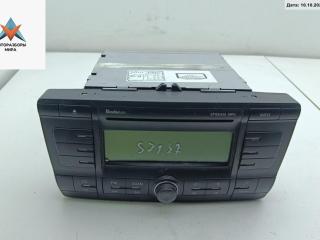 магнитола Skoda Octavia mk2 (A5 1Z) 2007, 1.6 л., бензин, МКПП, красный, универсал
