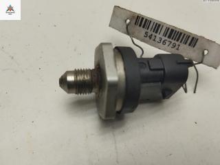 датчик давления топлива Ford Focus 3 поколение 2012, 1.0 л., бензин, МКПП, красный, хетчбэк 5 дв., 0261545039