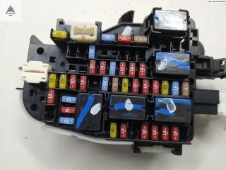 блок предохранителей Nissan Micra 5 поколение K14 2017, 1.5 л., дизель, МКПП, красный, хетчбэк 5 дв., V5FD8E