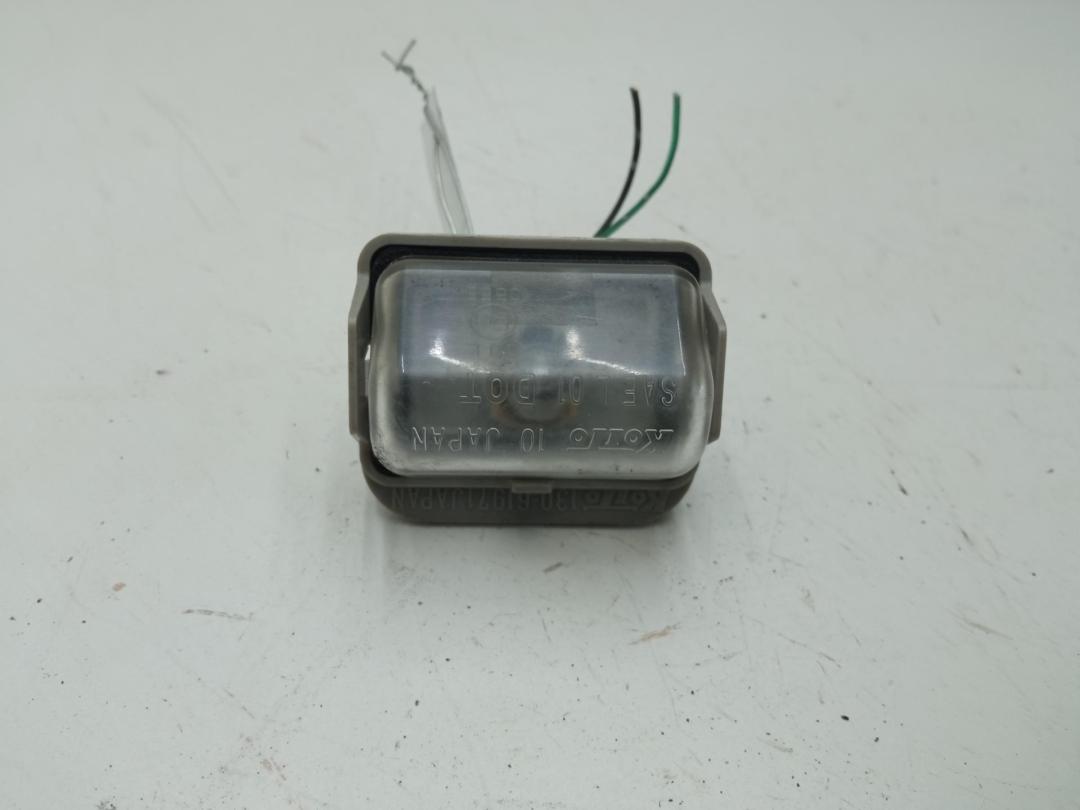 подсветка номера Mazda 6 GG/GY 2006, 1.8 л., бензин, МКПП, серый, универсал, GJ6A-51-270C