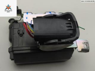 блок предохранителей Nissan Micra 5 поколение K14 2017, 1.5 л., дизель, МКПП, красный, хетчбэк 5 дв.