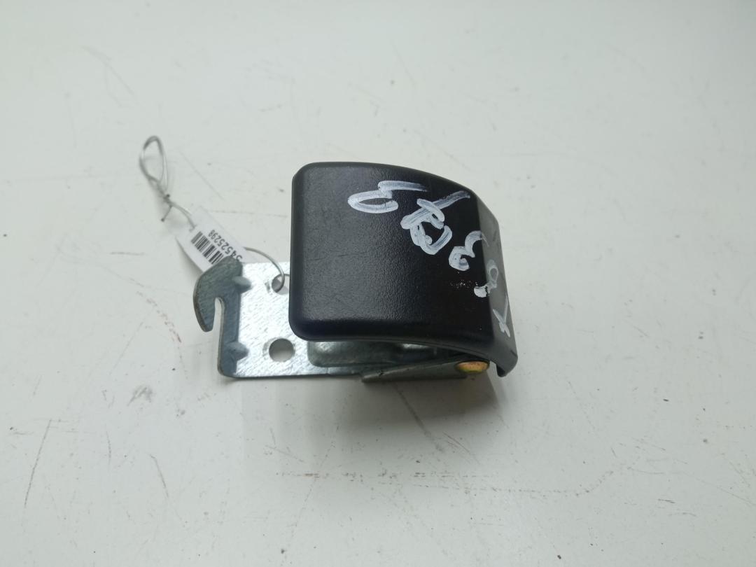 ручка открывания капота Mitsubishi Space Star 2001, 1.6 л., бензин, МКПП, красный, минивэн