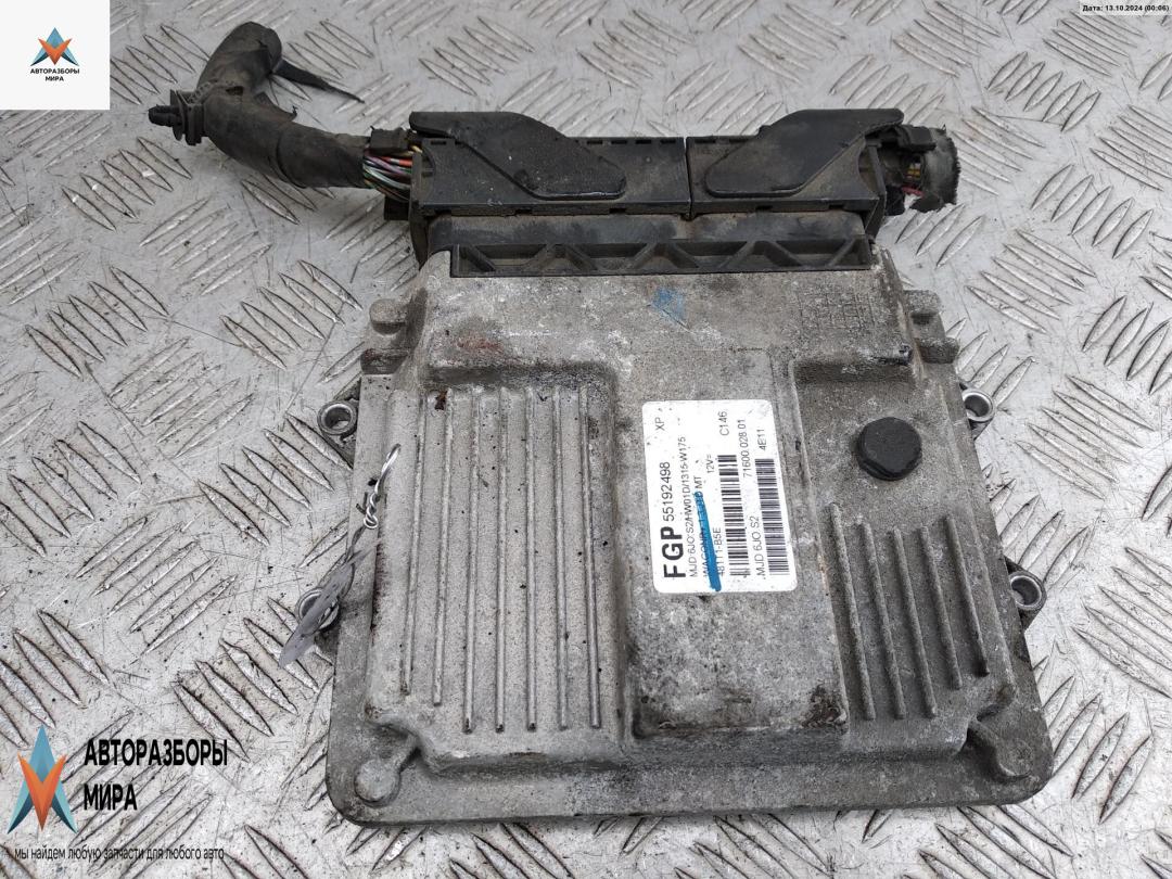 ЭБУ Suzuki Wagon R 3 поколение 2005, 1.3 л., дизель, МКПП, зелёный, хетчбэк 5 дв., 55192498 - фото №1