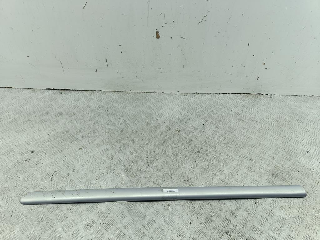 молдинг двери передней левой Volkswagen Sharan 1995, 2.8 л., бензин, МКПП, серый, минивэн, 7M0853516D