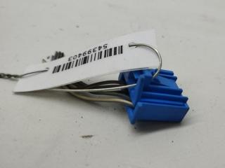 разъем (фишка) проводки Audi A4 B7 2007, 2.0 л., дизель, МКПП, чёрный, универсал, 6Q0972706