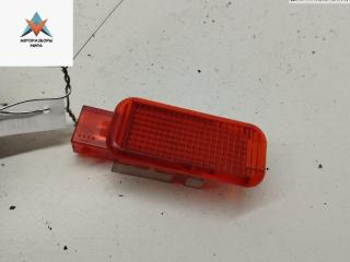 фонарь салона (плафон) Audi A4 B5 [рестайлинг] 1998, 1.6 л., бензин, МКПП, красный, седан, 8D0947411