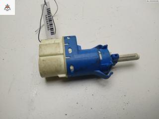 Датчик (включатель) стоп-сигнала Ford Focus 2 поколение 2005, 1.6 л., i, бензин, МКПП, чёрный, универсал, 3M5T9C872AB