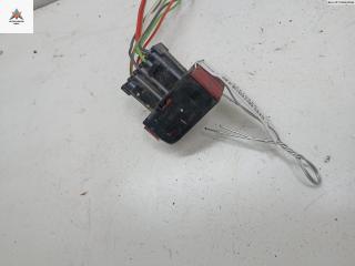 разъем (фишка) проводки Opel Agila 2 поколение (B) 2008, 1.3 л., дизель, МКПП, красный, хетчбэк 5 дв.