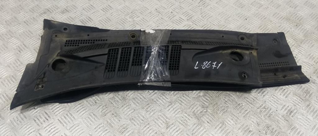 дождевик Nissan Almera Tino 2000, 2.2 л., дизель, МКПП, серый, минивэн