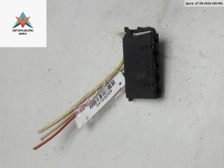 разъем (фишка) проводки Volkswagen Golf 3 поколение 1995, 1.6 л., бензин, МКПП, красный, хетчбэк 3 дв., 1H0953637