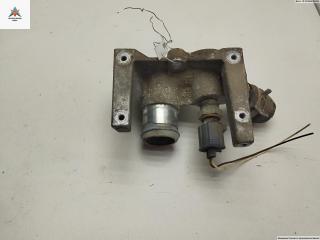 фланец (тройник) системы охлаждения Ford Focus 2 поколение [рестайлинг] 2010, 1.6 л., i, бензин, МКПП, синий, хетчбэк 5 дв., 1N1G8594AB