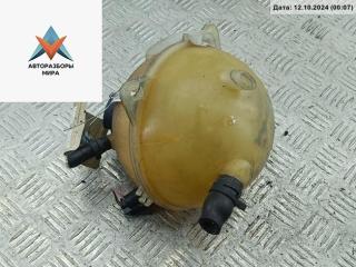 бачок расширительный Volkswagen Golf 4 поколение 1998, 1.6 л., бензин