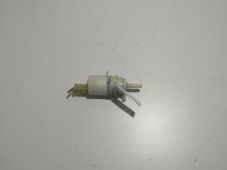 насос (моторчик) омывателя стекла Volkswagen Transporter T4 1994, красный, микроавтобус, 10R021193