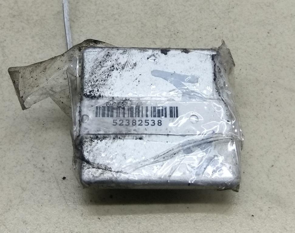 заглушка (решетка) в бампер Mercedes-Benz C-Класс W203/S203/CL203 2002, 2.2 л., дизель, МКПП, серый, универсал, 2038850226 - фото №1
