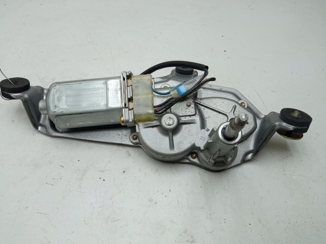 Двигатель стеклоочистителя заднего (моторчик дворников) Mazda 6 GG/GY 2003, 2.0 л., бензин, МКПП, серый, универсал, 8496000042