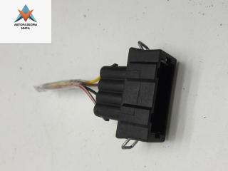 разъем (фишка) проводки Volkswagen Golf 3 поколение 1994, 1.8 л., бензин, МКПП, красный, хетчбэк 5 дв., 357972754