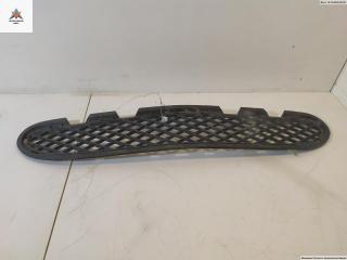 заглушка (решетка) в бампер Mercedes-Benz C-Класс W203/S203/CL203 2000, 1.8 л., бензин, АКПП, чёрный, хетчбэк 3 дв., 2038850823