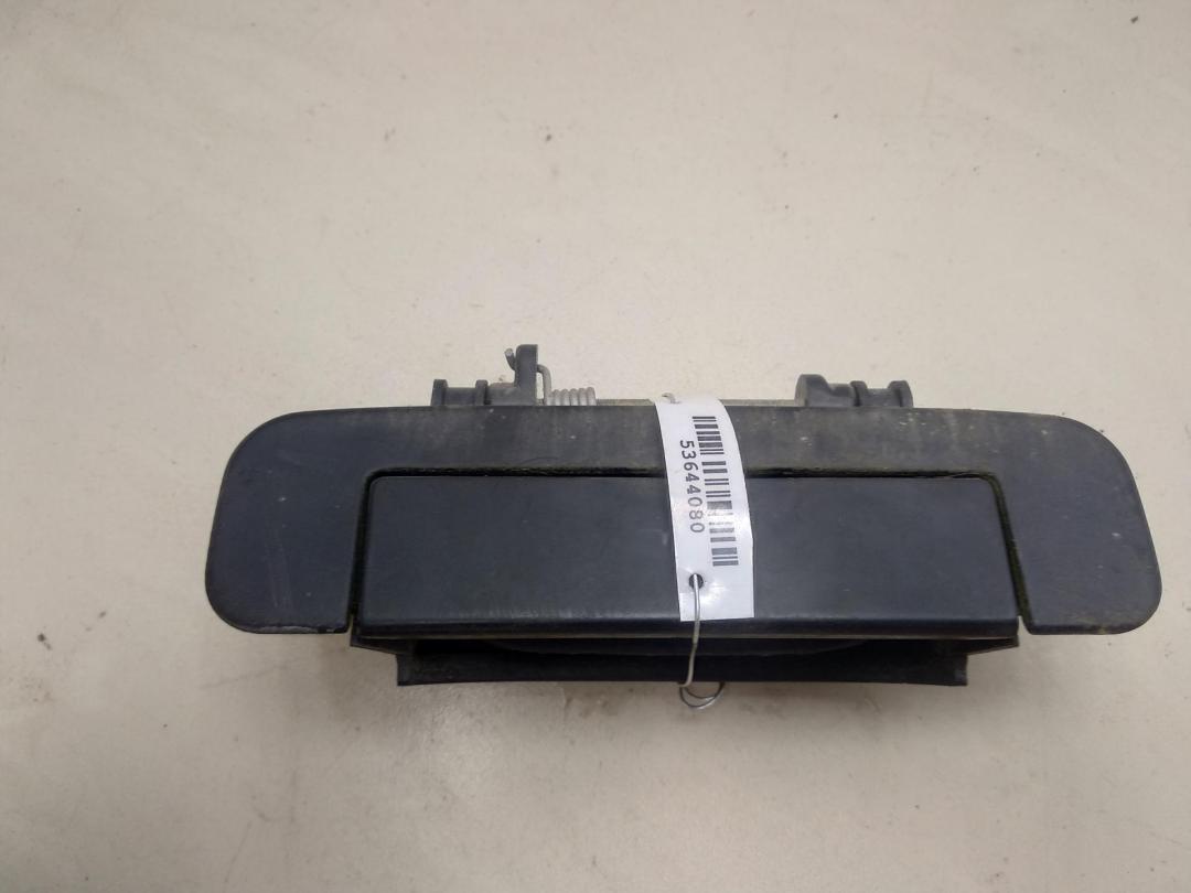ручка наружная задняя правая Audi 80 B3 1988, 1.6 л., бензин, МКПП, красный, седан