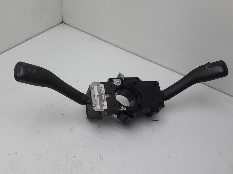 переключатель подрулевой Volkswagen Bora 1998, 1.6 л., бензин, МКПП, зелёный, седан, 8L0953513G