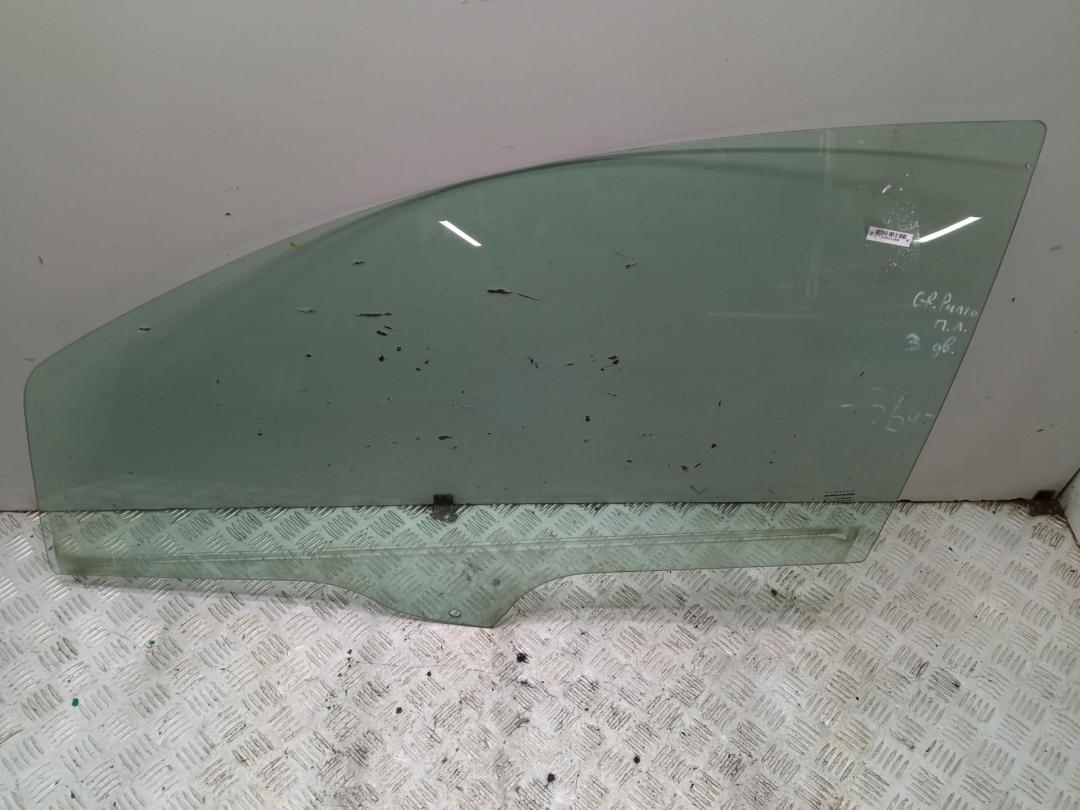 стекло двери передней левой Fiat Grande Punto 2009, 1.4 л., бензин, МКПП, чёрный, хетчбэк 3 дв.
