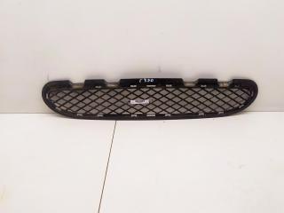 заглушка (решетка) в бампер Mercedes-Benz C-Класс W203/S203/CL203 2002, 1.8 л., бензин, МКПП, серый, хетчбэк 3 дв., 2038850823