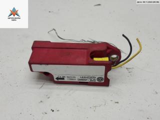 датчик AirBag Volkswagen Golf 4 поколение 1998, 1.6 л., бензин, МКПП, белый, хетчбэк 5 дв., 1J0909606D