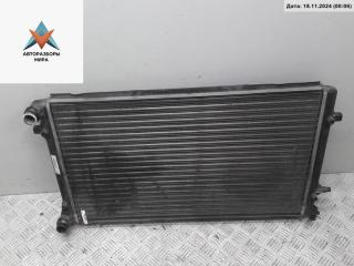 радиатор охлаждения Volkswagen Golf 5 поколение 2004, 1.4 л., бензин, МКПП, серый, хетчбэк 5 дв., 1K0121251P