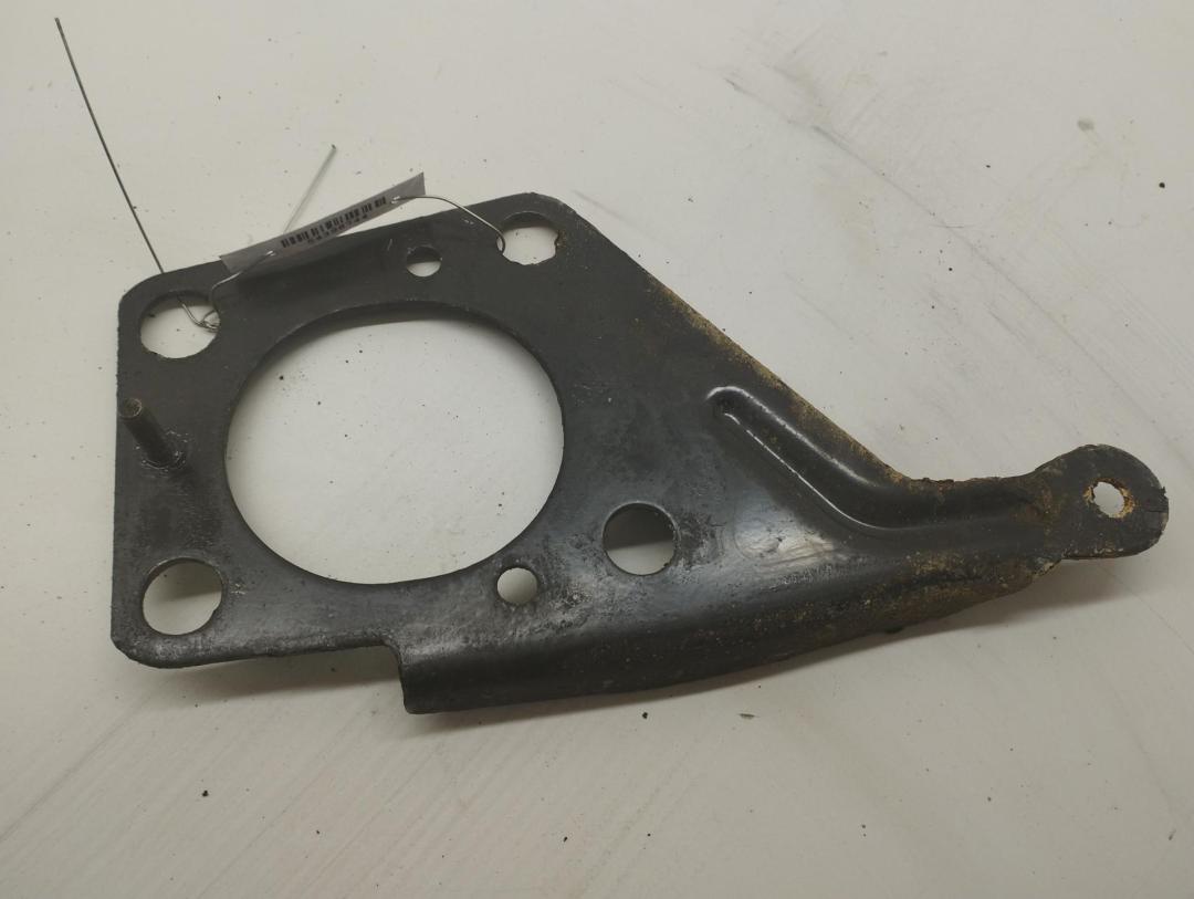 кронштейн (крепление) Audi A4 B6 2003, 3.0 л., бензин, АКПП, серый, универсал, 8E0805499