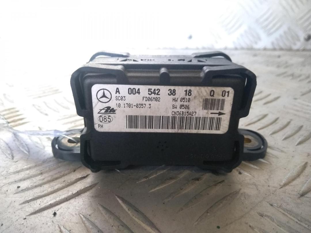 датчик ускорения Mercedes-Benz R-Class W251 2006, 3.0 л., дизель, АКПП, чёрный, минивэн, 0045423818