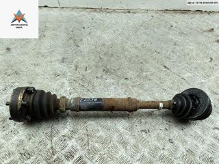 полуось передняя правая (приводной вал, ШРУС) Volkswagen Passat B5 1998, 1.8 л., бензин, МКПП, синий, универсал