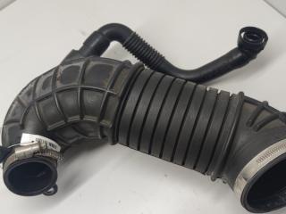 патрубок воздушного фильтра Audi A4 B7 2005, 2.0 л., дизель, 8E0129615J