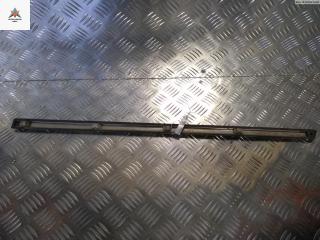 молдинг двери задней правой Mercedes-Benz C-Класс W201 1987, 2.0 л., дизель, МКПП, белый, седан