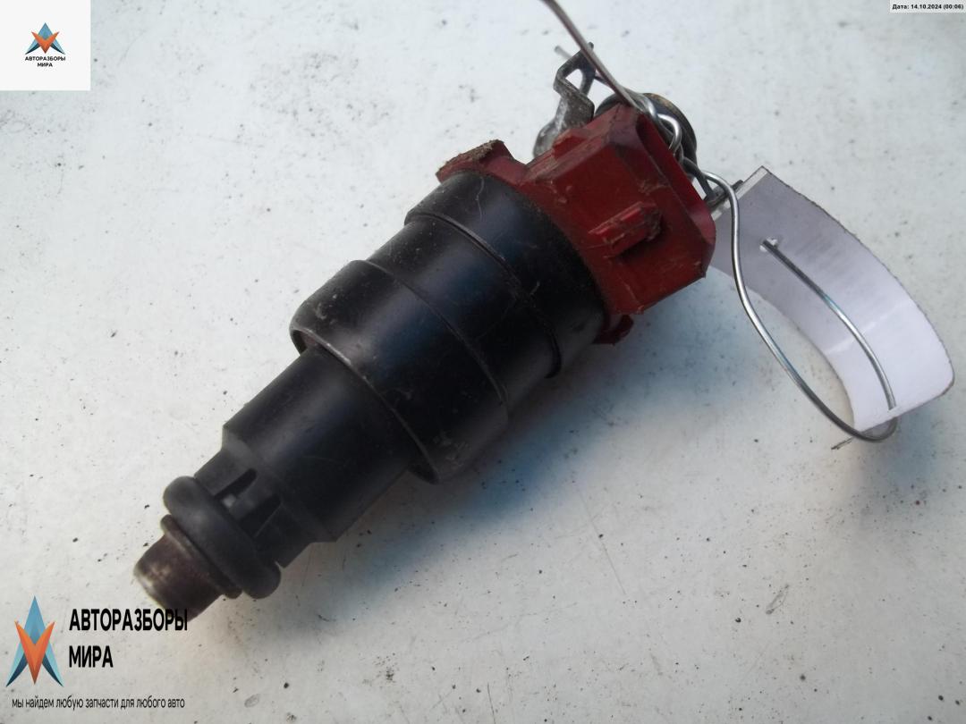 форсунка Opel Omega B 1997, 2.0 л., бензин, МКПП, красный, универсал, 90501588 - фото №1