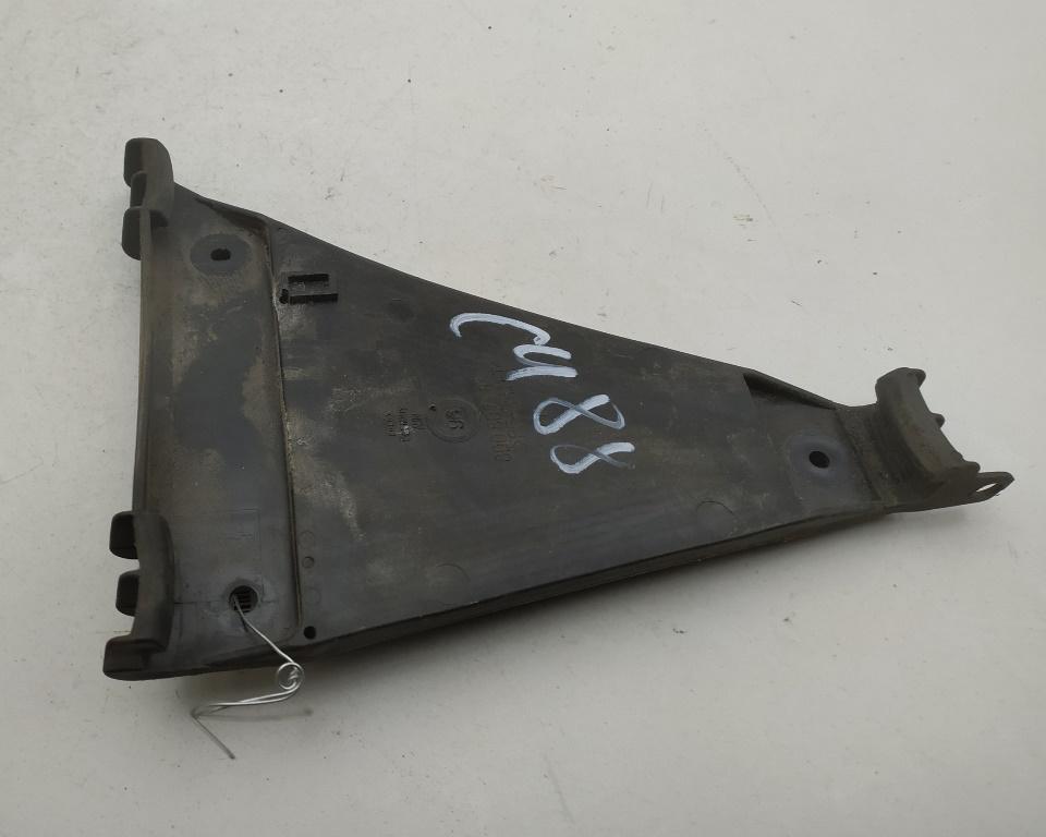 кронштейн заднего бампера Audi A4 B5 1996, 1.8 л., Ti, бензин, МКПП, серый, седан, 8D0807484