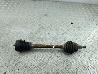 полуось передняя левая (приводной вал, ШРУС) Volkswagen Golf 4 поколение 2002, 1.4 л., бензин, МКПП, серый, хетчбэк 3 дв.