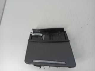 пепельница Audi A6 4F/C6 2005, 2.7 л., дизель, МКПП, зелёный, универсал, 4F1857951
