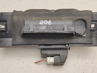 ручка крышки багажника Peugeot 206 1 поколение 2000, синий, хетчбэк 5 дв., 0500055