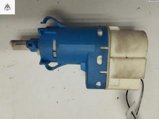 Датчик (включатель) стоп-сигнала Ford Focus 2 поколение 2005, 2.0 л., бензин, МКПП, синий, универсал, 3M5T9C872AB