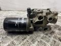корпус масляного фильтра Audi A4 B6 2002, 2.0 л., бензин, МКПП, универсал, 06B115417F - фото №2