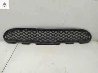 заглушка (решетка) в бампер Mercedes-Benz C-Класс W203/S203/CL203 2001, 2.3 л., бензин, МКПП, чёрный, хетчбэк 3 дв., 2038850823