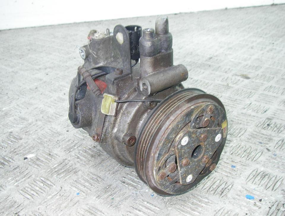 компрессор кондиционера BMW 3 E36 1991, 1.8 л., бензин, 8390339