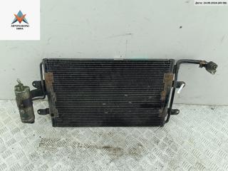 радиатор кондиционера Volkswagen Golf 4 поколение 1998, 1.6 л., бензин, МКПП, синий, хетчбэк 5 дв., 1J0820411D