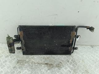 радиатор кондиционера Volkswagen Golf 4 поколение 1998, 1.6 л., бензин, МКПП, синий, хетчбэк 5 дв., 1J0820411D