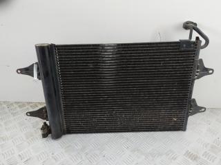 радиатор кондиционера Skoda Fabia 1 поколение (6Y) 2000, 1.4 л., бензин, МКПП, синий, хетчбэк 5 дв., 6Q0820411K