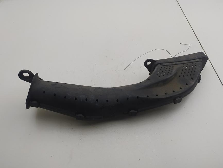воздуховод Ford Focus III 2012, 1.6 л., дизель, МКПП, чёрный, хетчбэк 5 дв., BM518339AC - фото №1