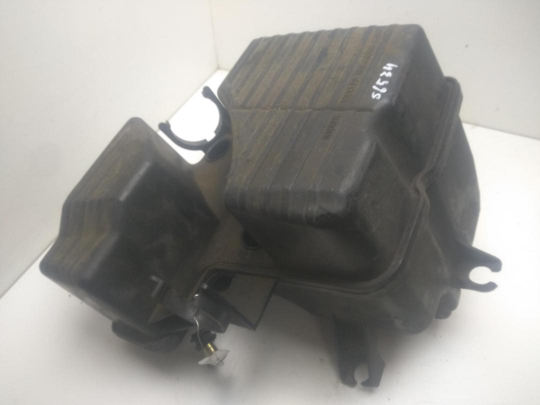 корпус воздушного фильтра Honda Civic 1997, 1.4 л., бензин, МКПП, зелёный, хетчбэк 3 дв.