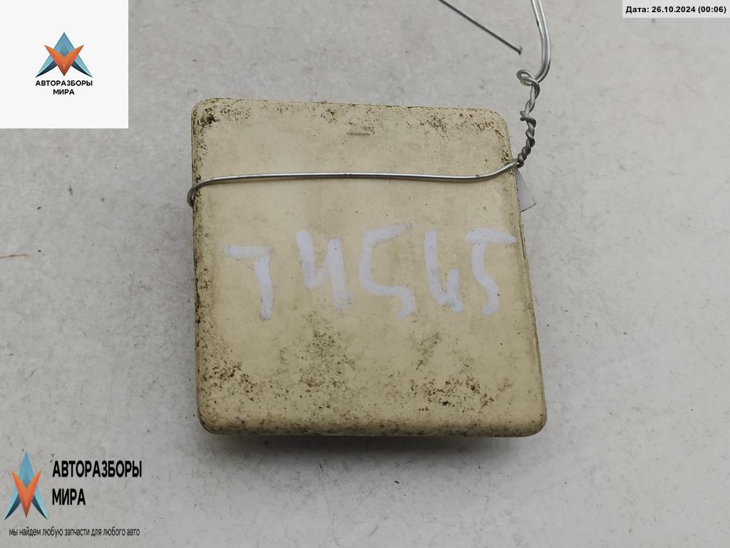 заглушка (решетка) в бампер Mercedes-Benz C-Класс W203/S203/CL203 2003, 2.2 л., дизель, АКПП, жёлтый, универсал, 2038850226 - фото №1