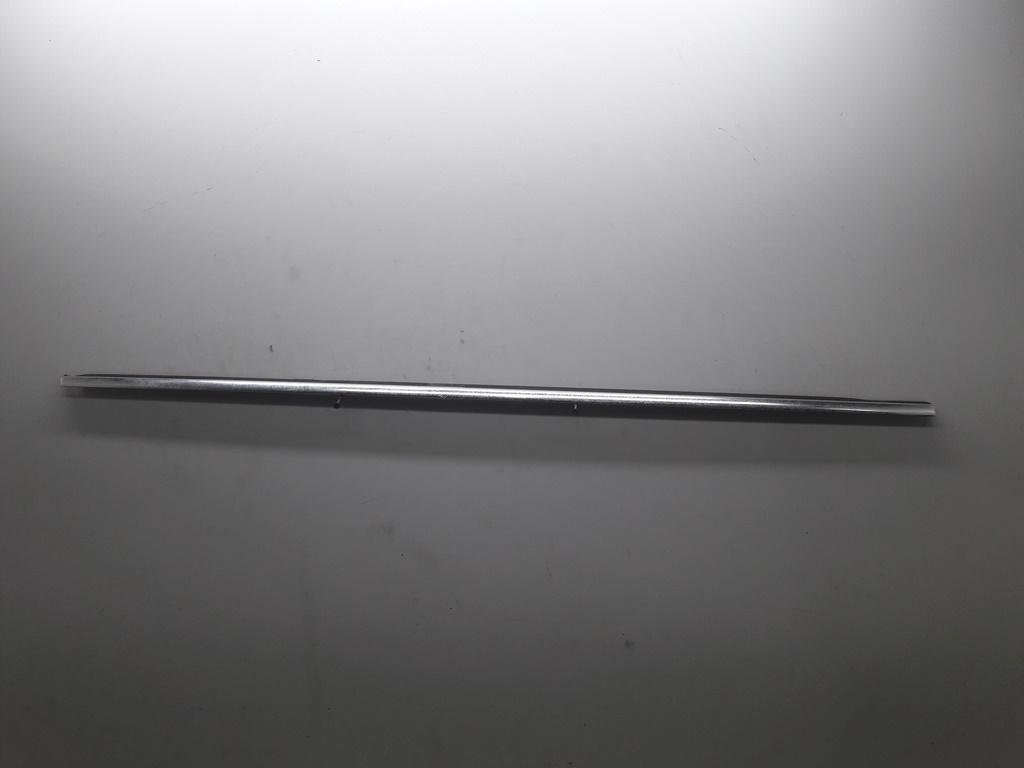 Молдинг стекла двери задней правой наружный Skoda Superb mk1 (B5) 2008, 2.0 л., дизель, МКПП, серый, седан